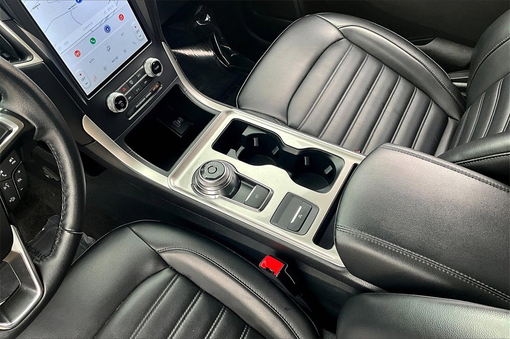 Used 2024 Ford Edge SEL image 15