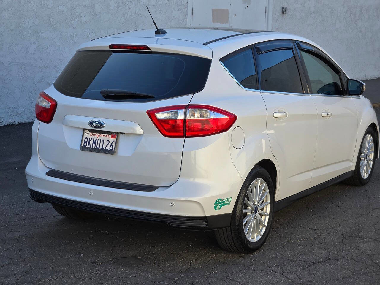 Used 2013 Ford C-MAX Energi SEL image 16