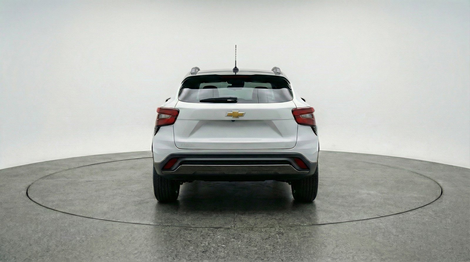 Used 2025 Chevrolet Trax LT w/ LT Convenience Package FWD image 7