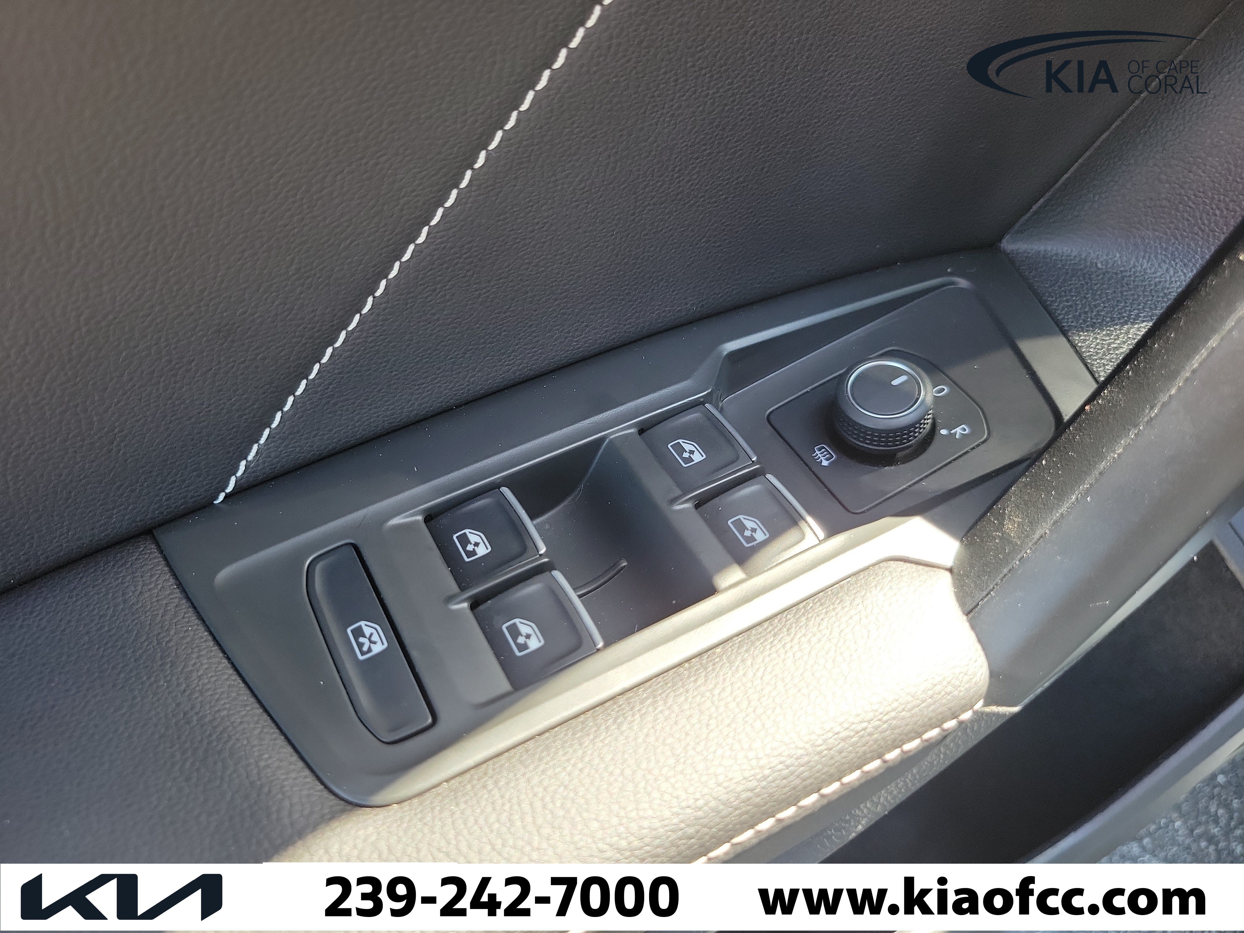 Used 2024 Volkswagen Tiguan SE R-Line AWD/4WD image 24