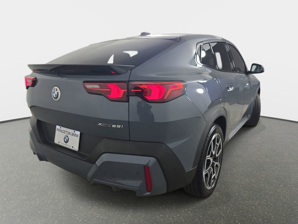 Used 2025 BMW X2 xDrive28i w/ Technology Package AWD/4WD image 38