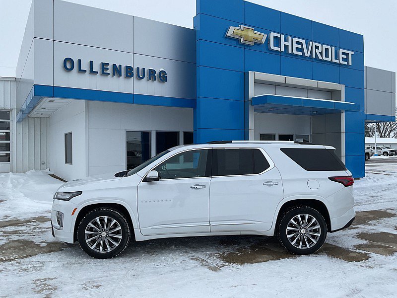 Used 2023 Chevrolet Traverse Premier