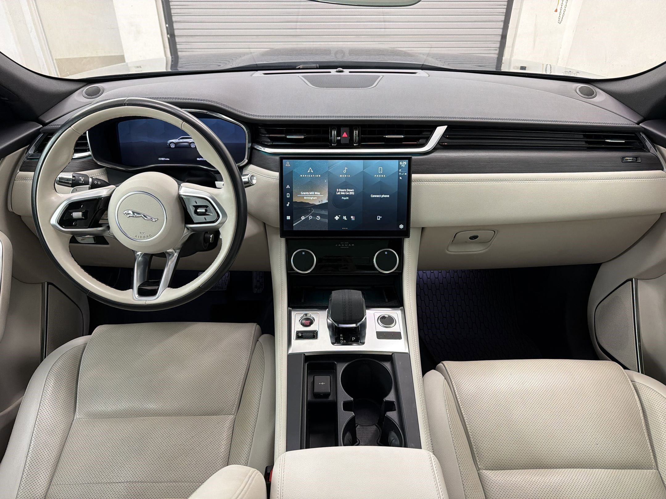 Used 2021 Jaguar F-PACE S AWD/4WD image 14