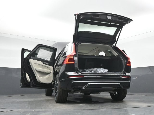 New 2027 Volvo XC60 B5 Ultra AWD/4WD image 56