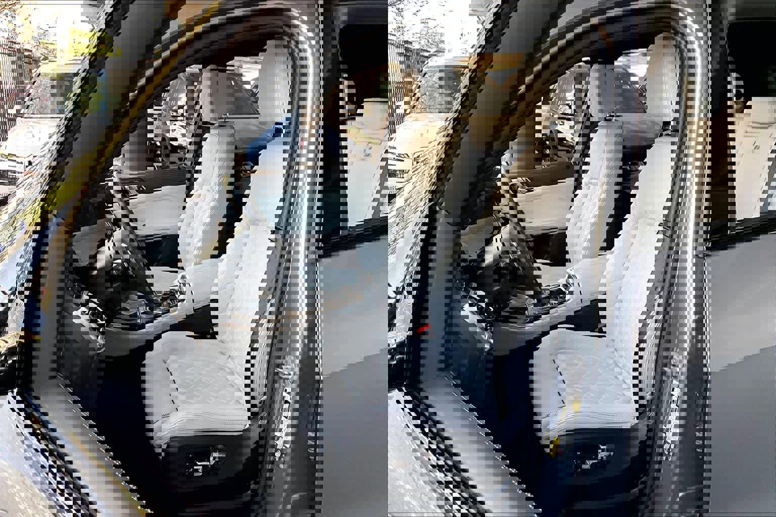 Used 2024 BMW X5 xDrive50e w/ M Sport Package image 7