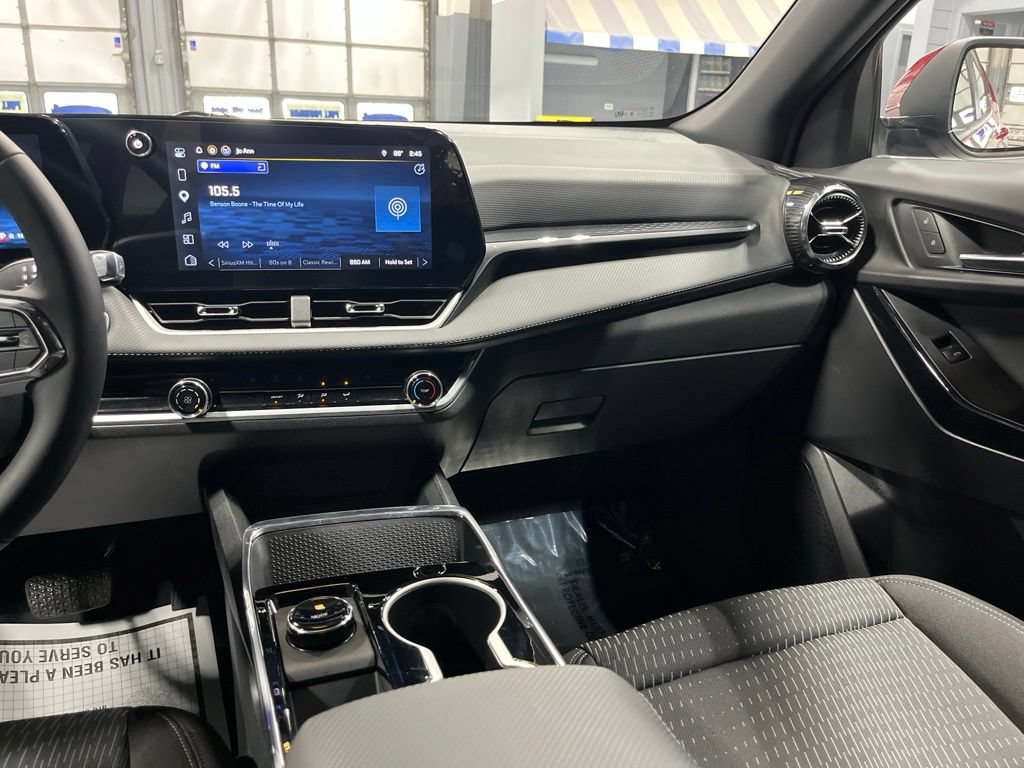 Used 2026 Chevrolet Equinox LT w/ Safety and Technology Package AWD/4WD image 26