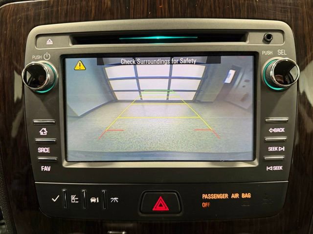 Used 2015 Chevrolet Traverse LT w/ Style and Technology Package FWD image 16