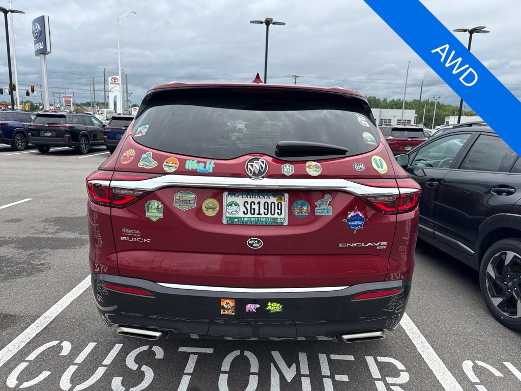Used 2018 Buick Enclave Essence w/ Trailering Package AWD/4WD image 10