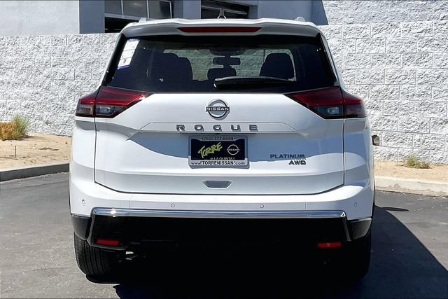 New 2026 Nissan Rogue Platinum w/ Platinum Premium Package AWD/4WD image 3