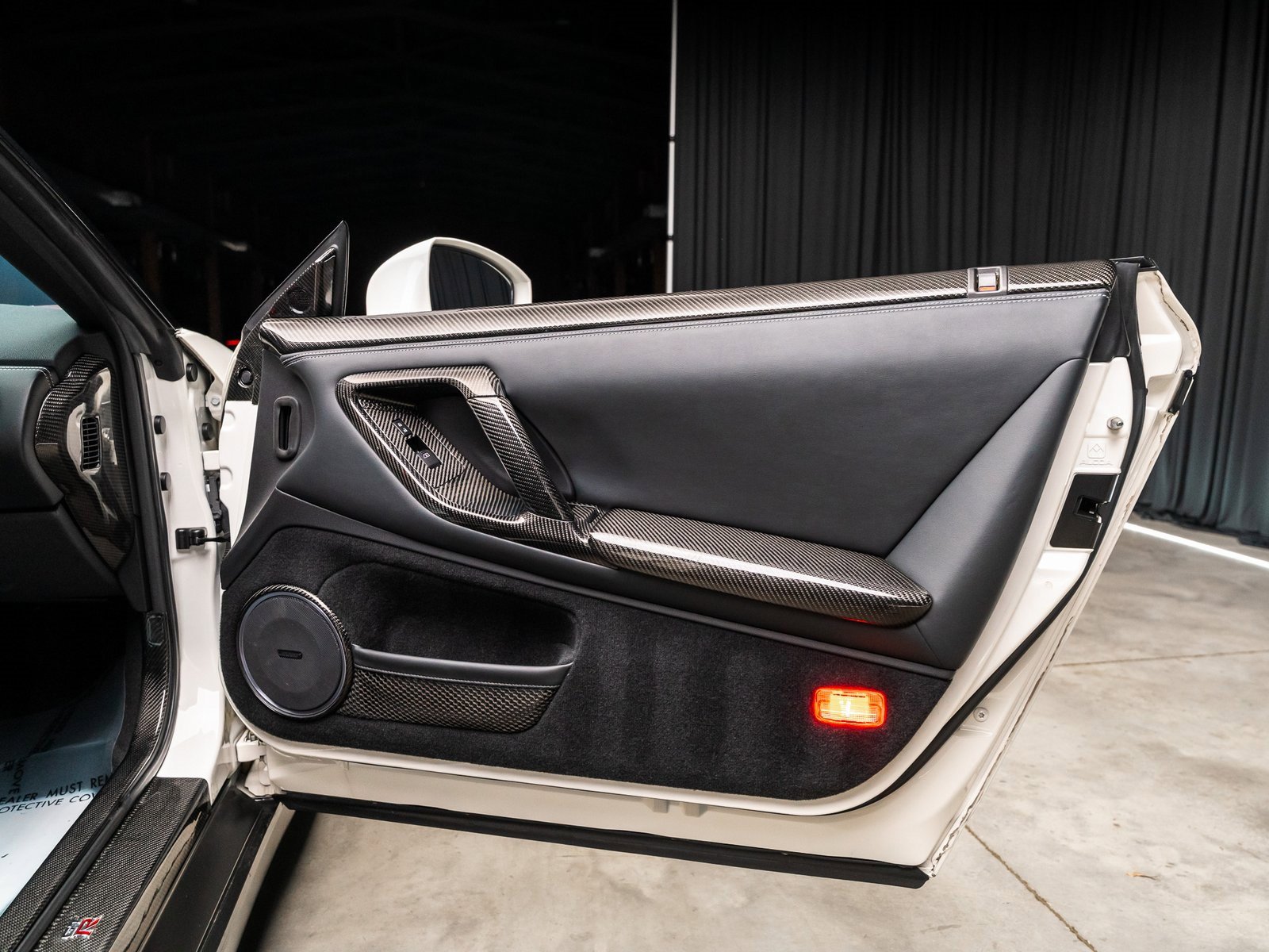 Used 2015 Nissan GT-R Premium image 59