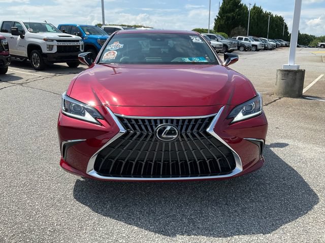 Used 2025 Lexus ES 350 w/ Premium Package FWD image 2