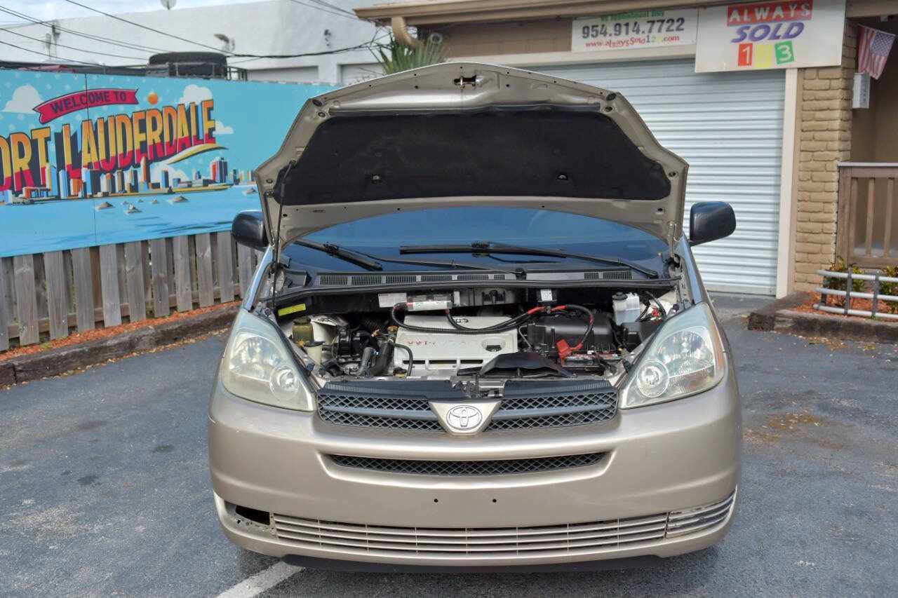 Used 2005 Toyota Sienna LE FWD image 23
