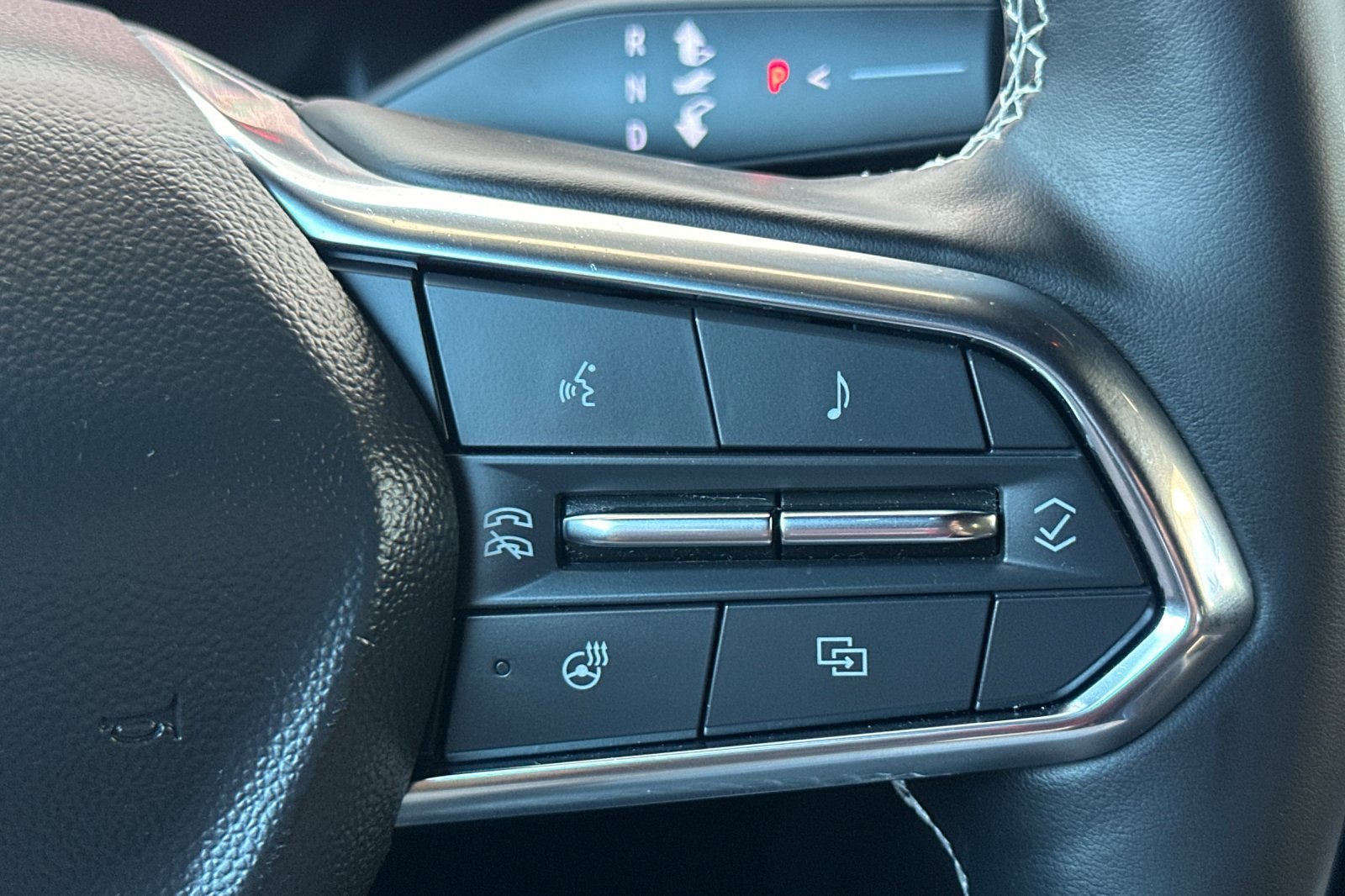 Used 2024 Chevrolet Equinox EV LT FWD image 36
