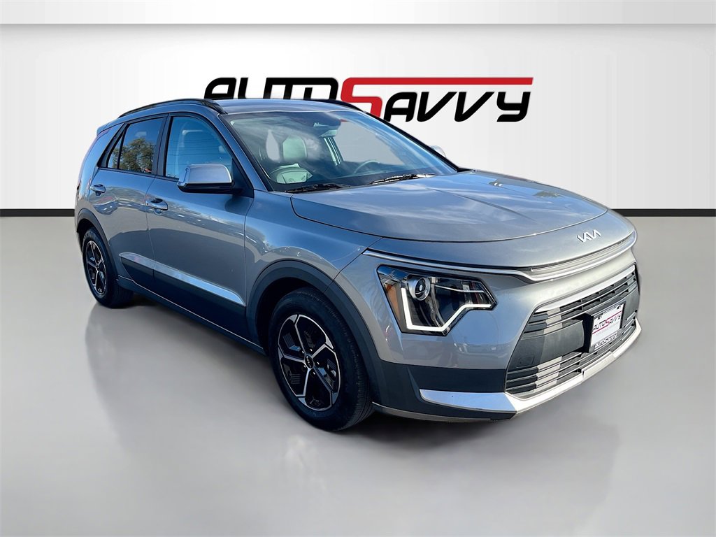 Used 2025 Kia Niro EX w/ EX Cold Weather Package