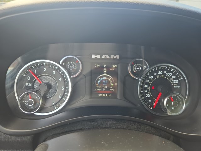 Used 2024 RAM 2500 Big Horn w/ Sport Appearance Package AWD/4WD image 28