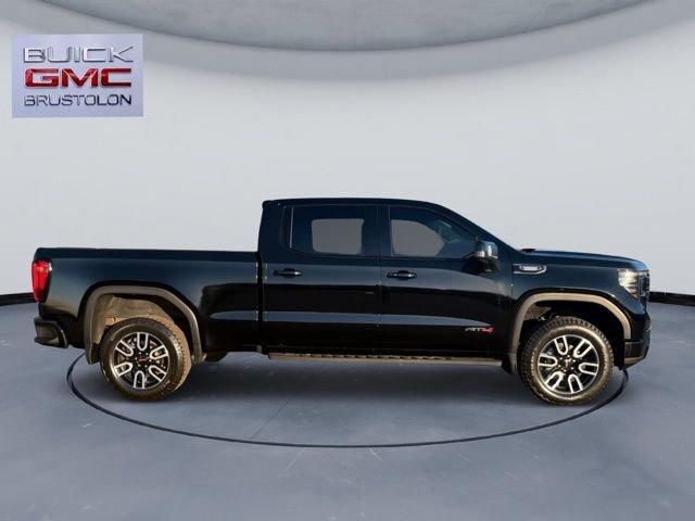 Used 2024 GMC Sierra 1500 AT4 w/ Technology Package AWD/4WD image 5
