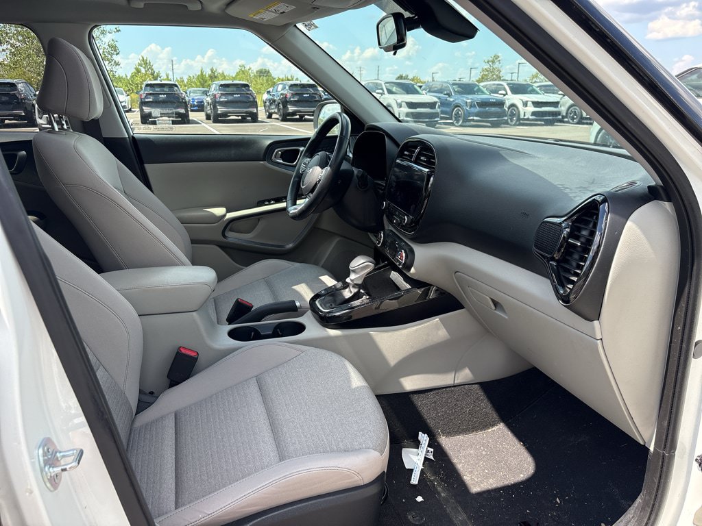 Used 2024 Kia Soul EX FWD image 23