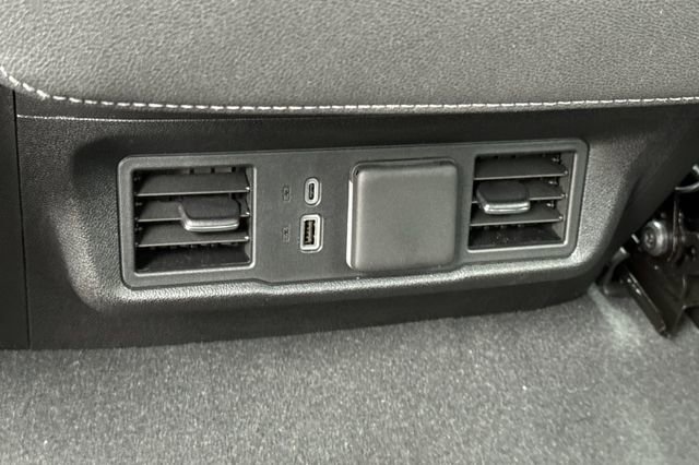 New 2026 GMC Sierra 1500 SLE w/ Preferred Package image 14