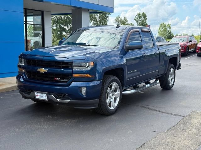 Used 2017 Chevrolet Silverado 1500 LT w/ All Star Edition AWD/4WD image 2