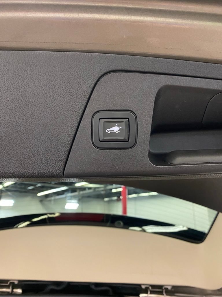 Used 2017 Buick Envision Premium AWD/4WD image 14