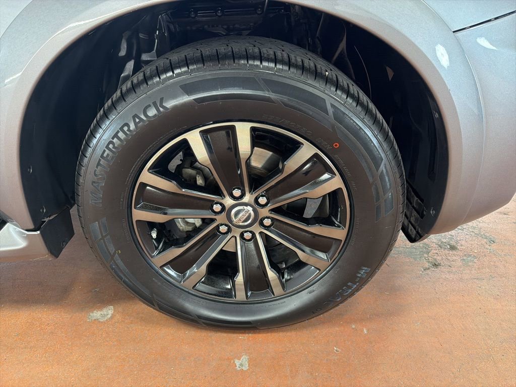 Used 2019 Nissan Armada Platinum w/ Captain's Chairs Package RWD image 10