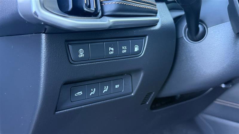 Used 2024 MAZDA CX-90 Plug-In Hybrid w/ Premium Plus image 15