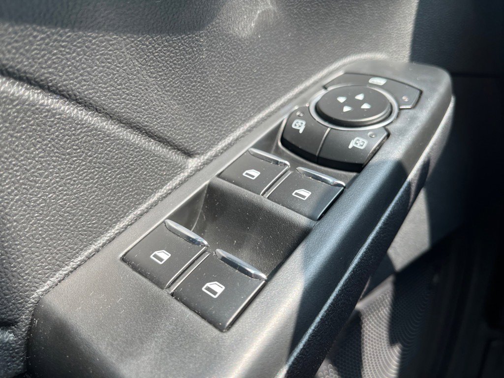 Used 2022 Ford Escape SEL w/ Equipment Group 302A image 27