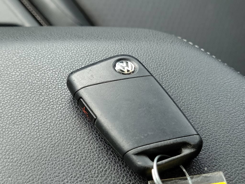 Used 2019 Volkswagen Jetta SE w/ Cold Weather Package FWD image 34