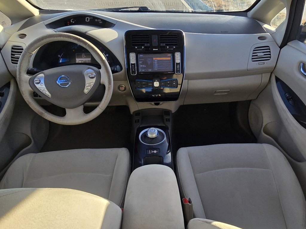 Used 2014 Nissan Leaf SV w/ LED & Quick Charge Package image 27