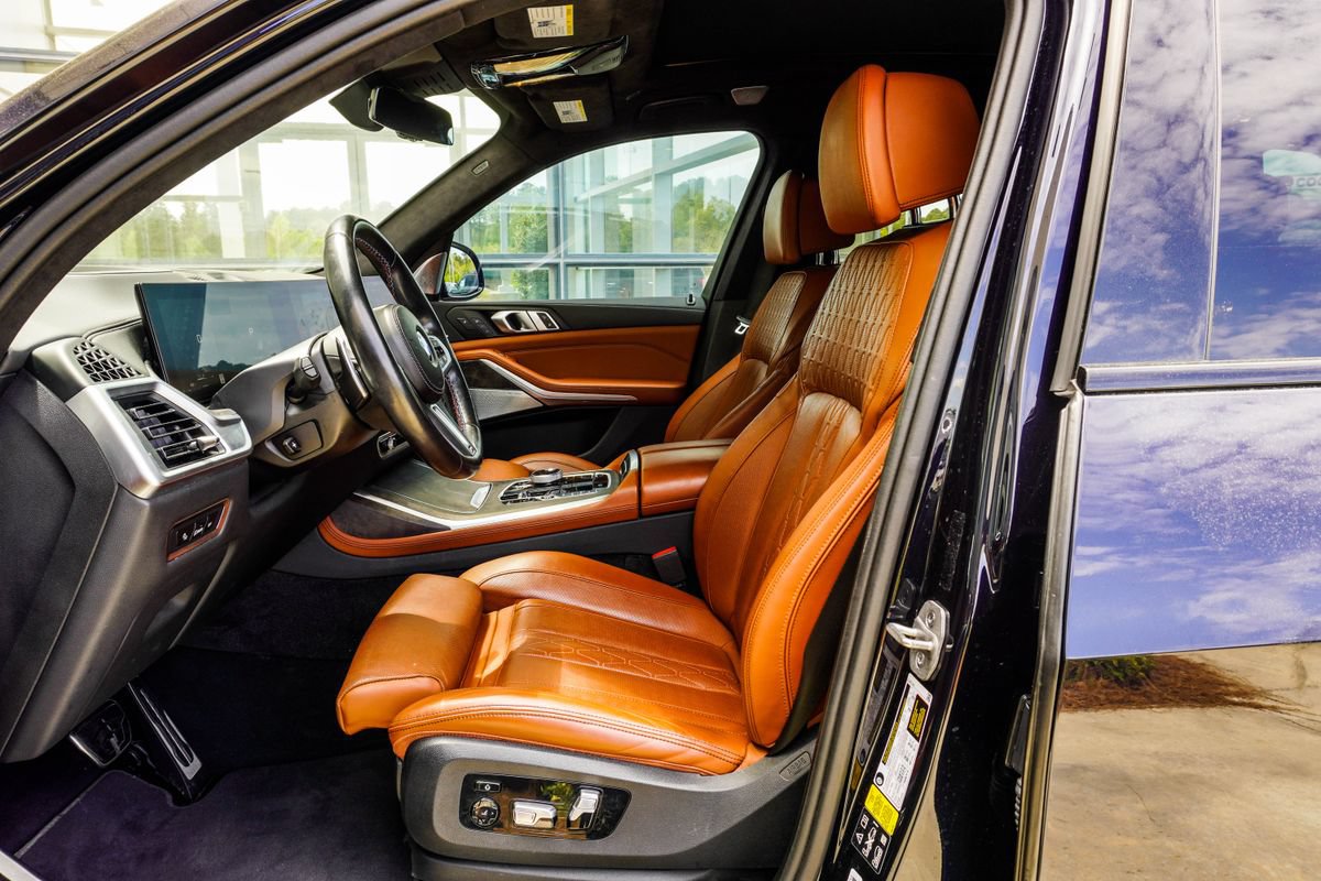 Used 2024 BMW X7 M60i w/ Executive Package AWD/4WD image 36