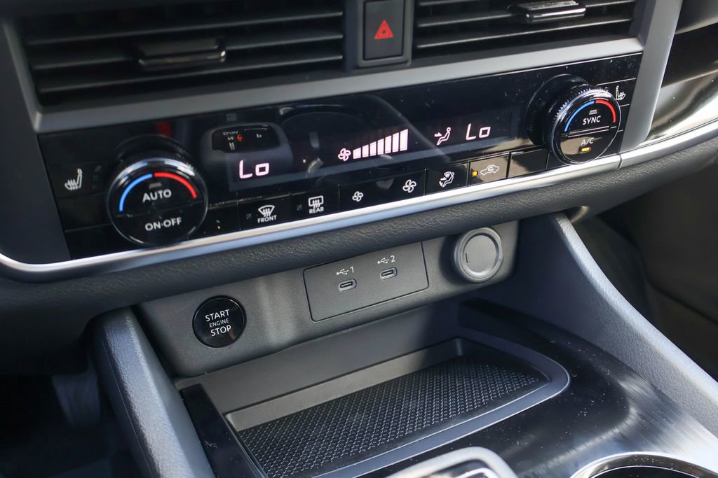 New 2026 Nissan Rogue SV image 12