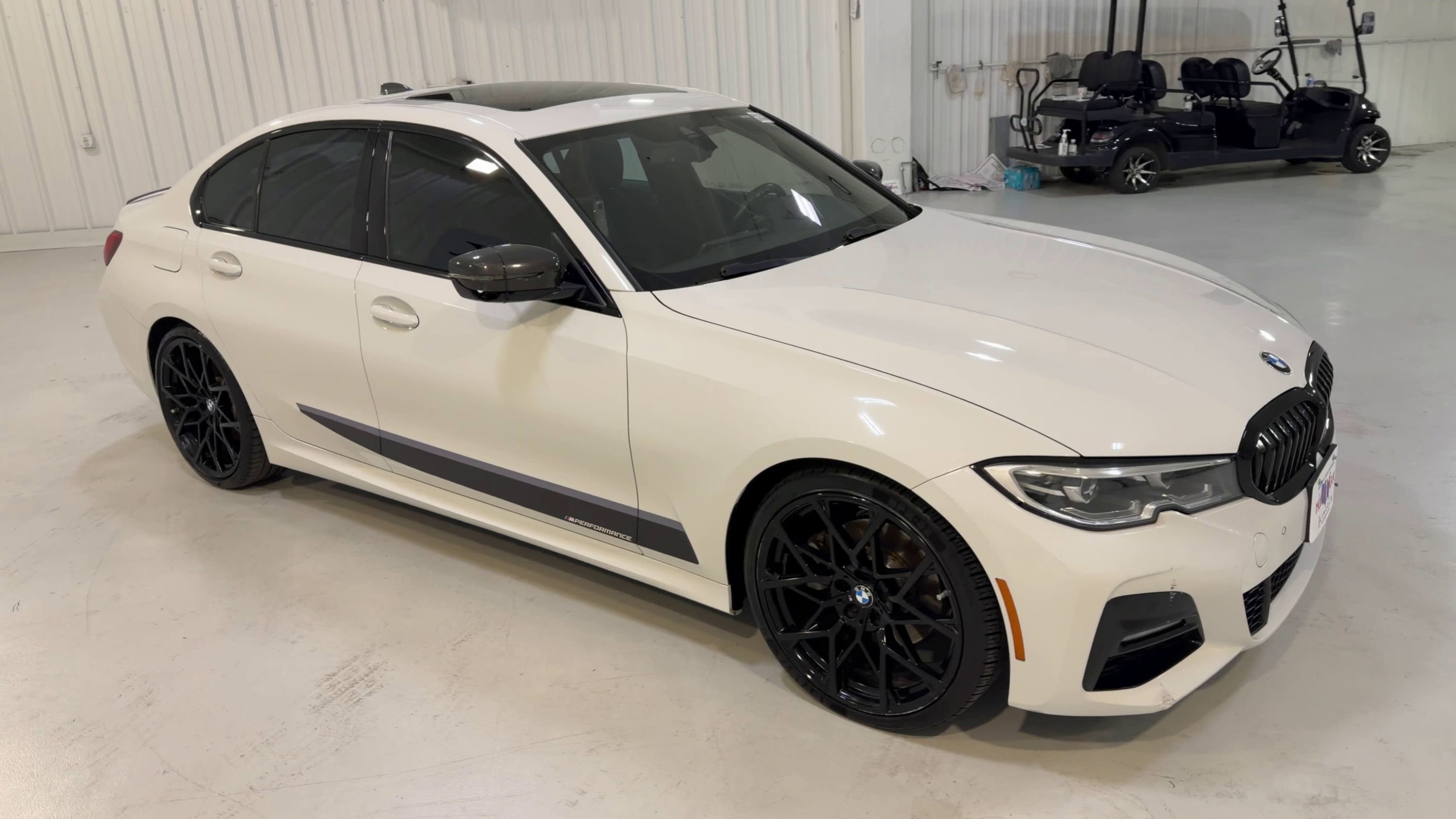 Used 2020 BMW 330i Sedan w/ M Sport Package RWD image 3