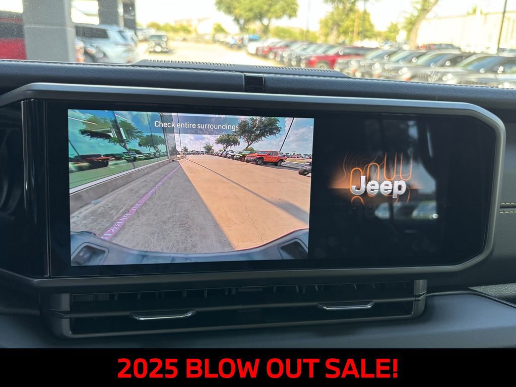 New 2025 Jeep Gladiator Sport image 18
