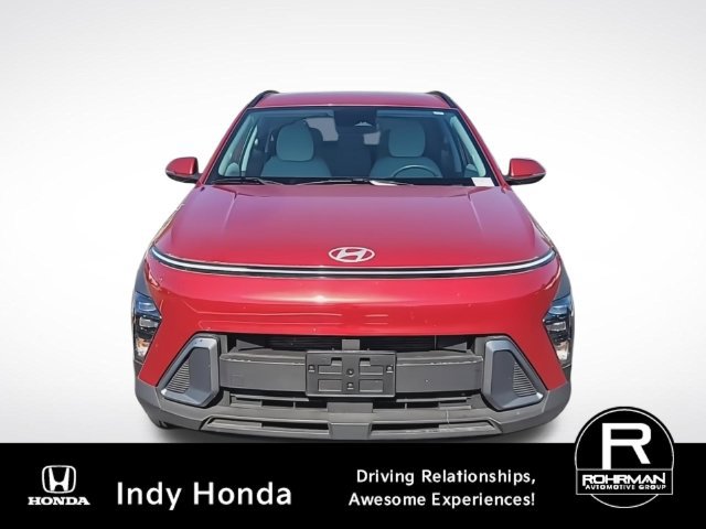 Used 2025 Hyundai Kona SEL AWD/4WD image 3
