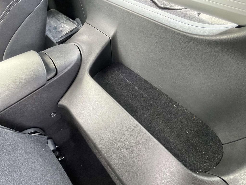Used 2025 Nissan Z Sport w/ Floor Mat Package image 10