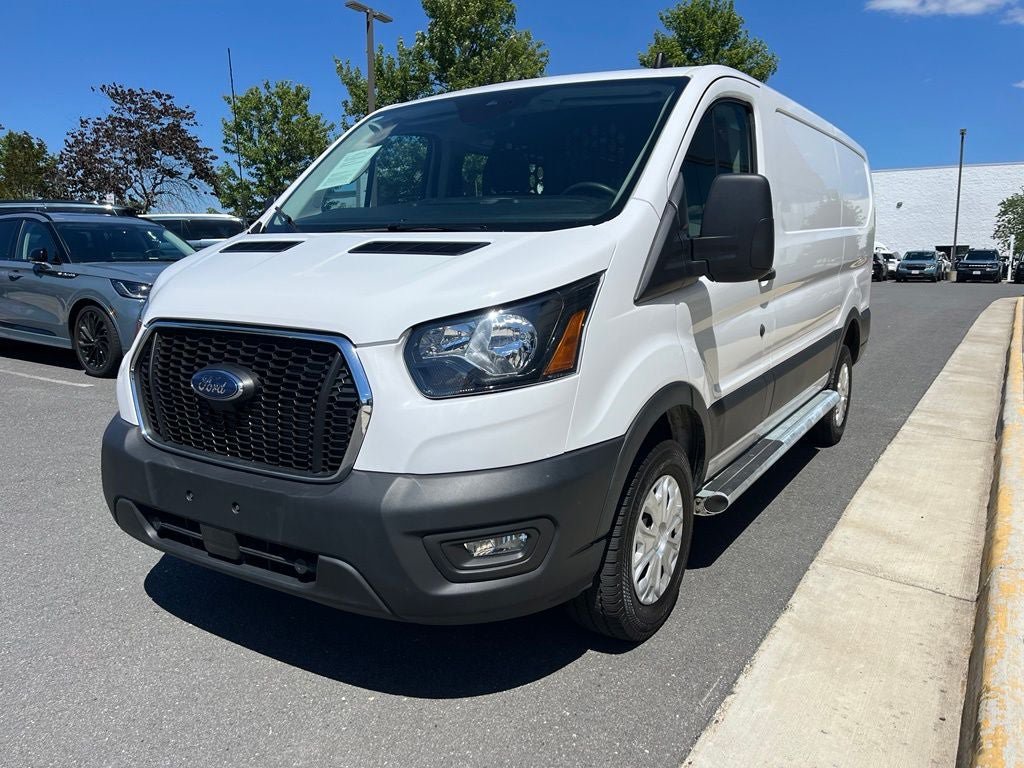 Used 2025 Ford Transit 250 Low Roof w/ Exterior Upgrade Package RWD image 3