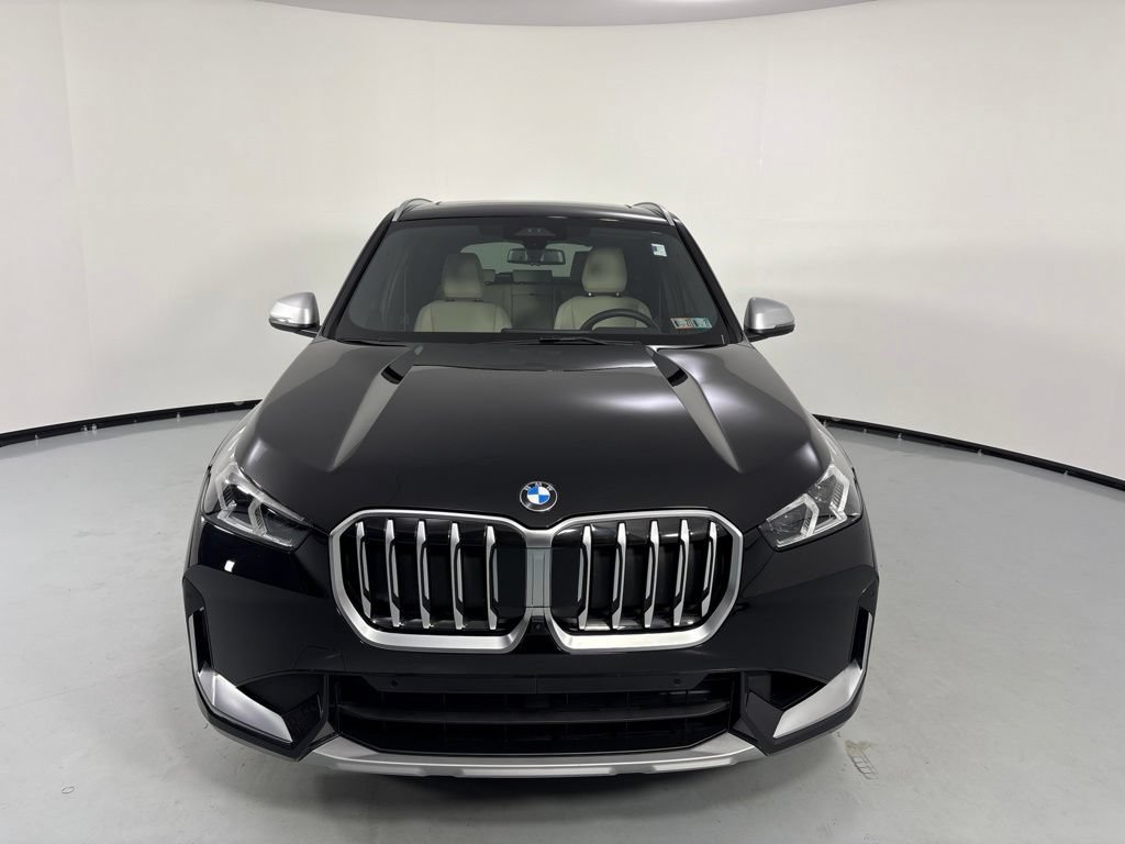 Certified 2024 BMW X1 xDrive28i w/ Technology Package AWD/4WD image 3