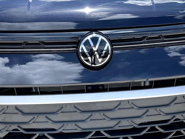 Used 2026 Volkswagen Taos S FWD image 30