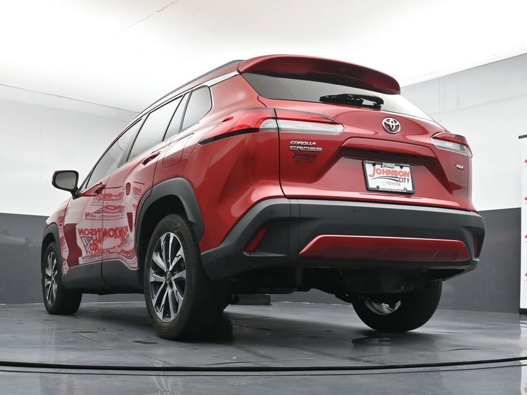 Used 2022 Toyota Corolla Cross XLE FWD image 36