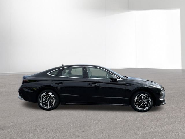 New 2026 Hyundai Sonata SEL FWD image 32