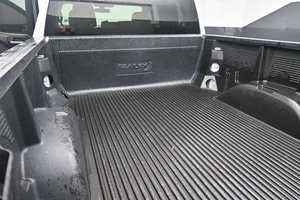 Used 2020 Chevrolet Silverado 1500 LT w/ Trailering Package AWD/4WD image 17