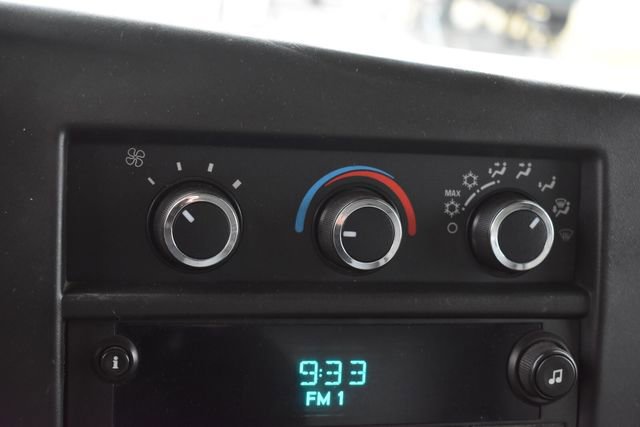 Used 2014 Chevrolet Express 3500 image 26