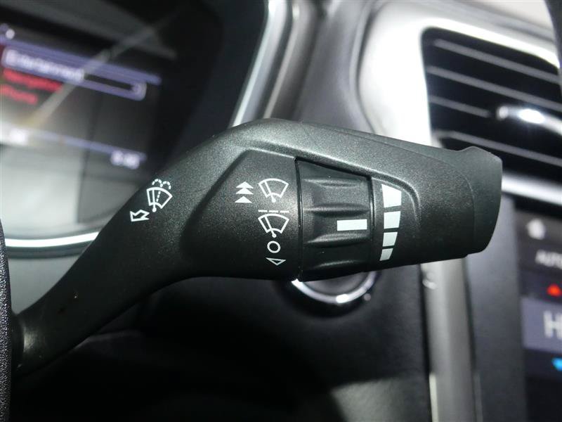Used 2017 Ford Fusion SE w/ Equipment Group 201A FWD image 34