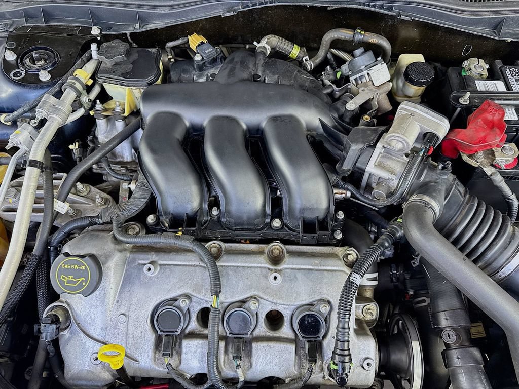 Used 2009 Ford Fusion SEL FWD image 32