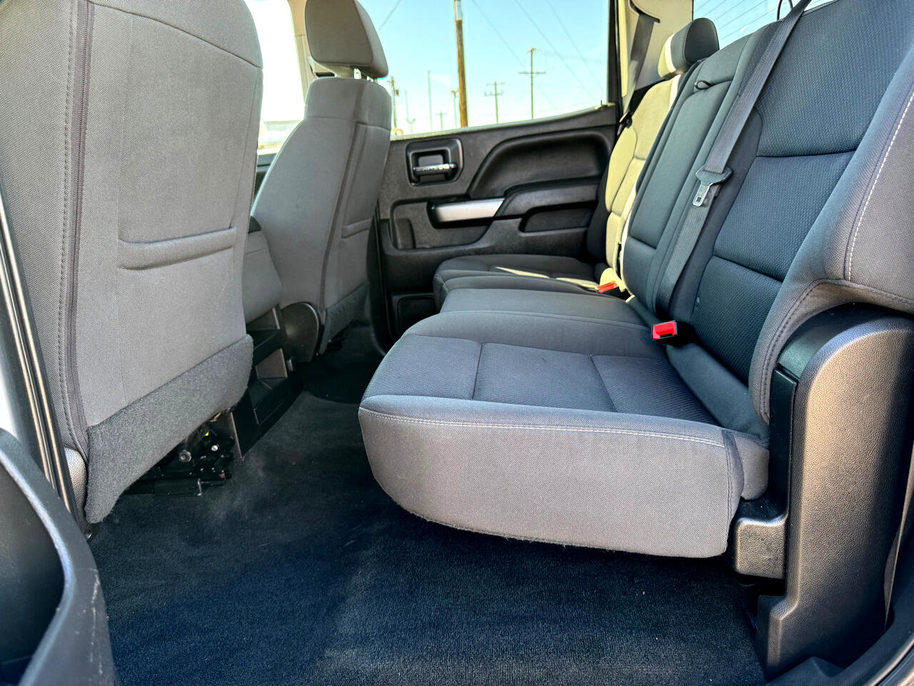 Used 2018 Chevrolet Silverado 1500 LT w/ All Star Edition image 31