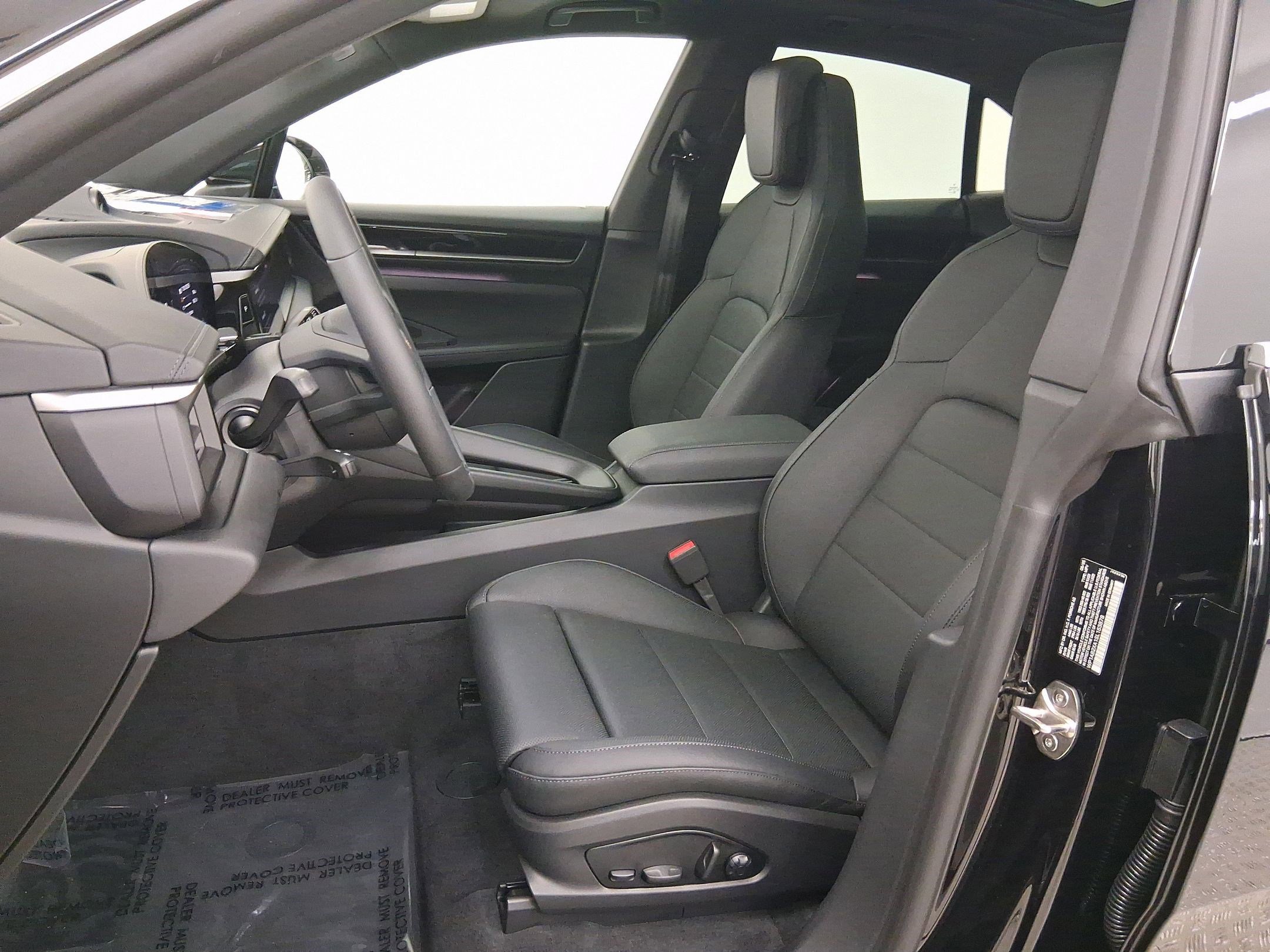 New 2025 Porsche Macan 4S Electric image 5