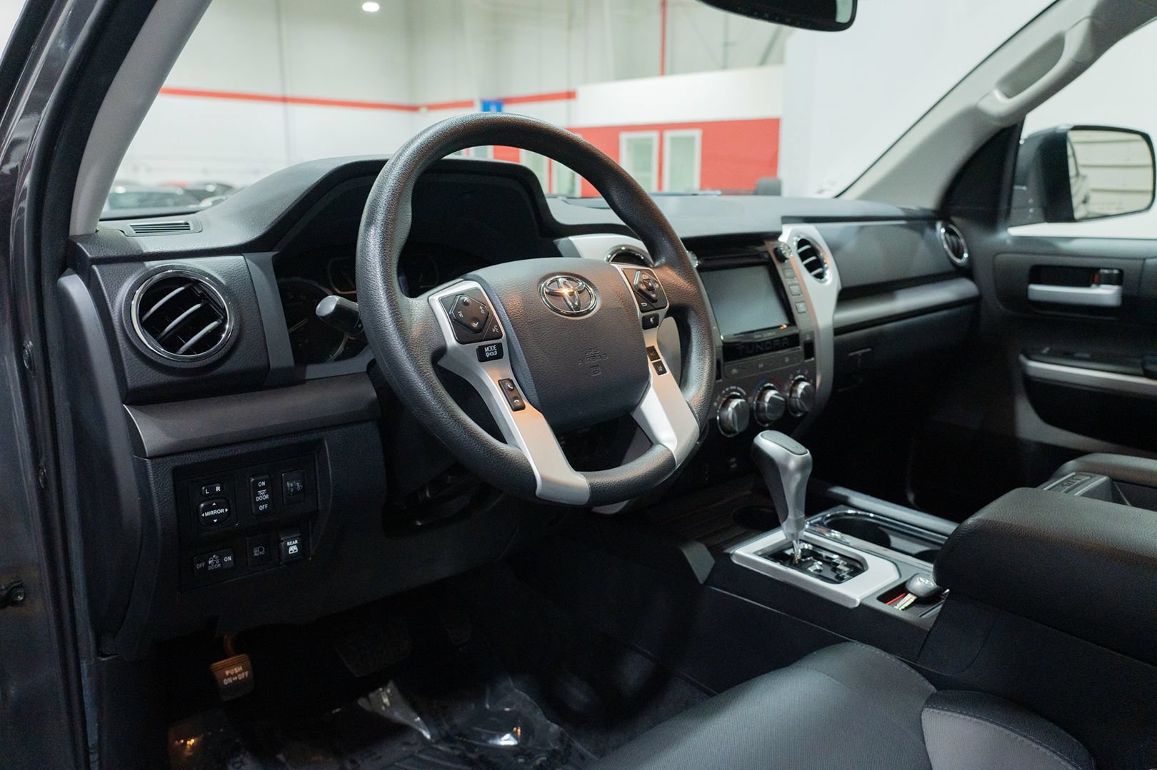 Used 2019 Toyota Tundra SR5 AWD/4WD image 22