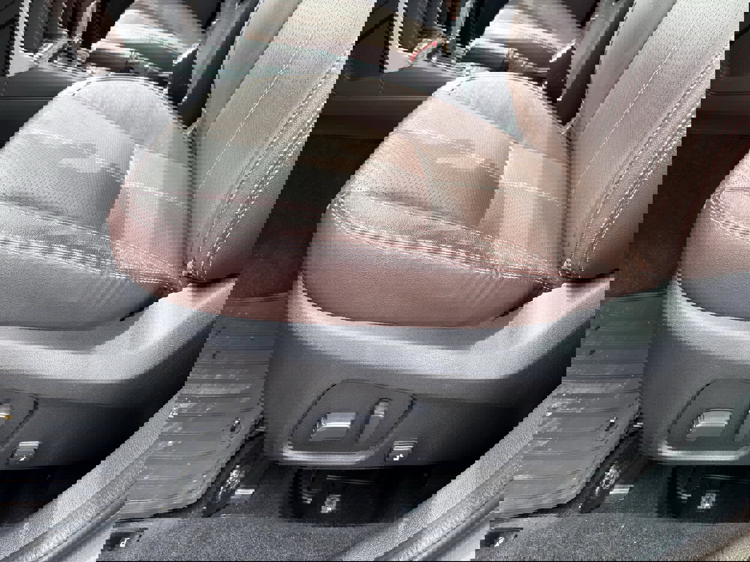 Used 2017 Subaru Forester 2.5i Touring image 29