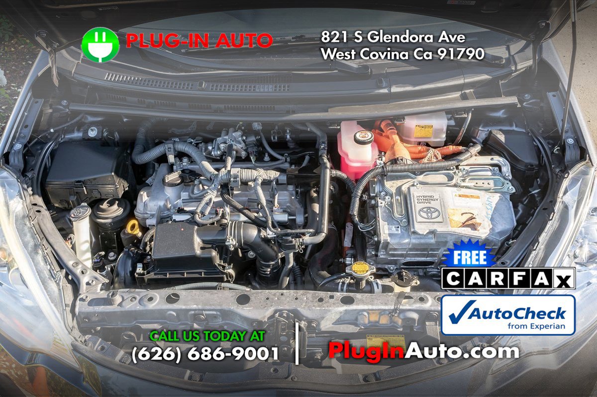 Used 2012 Toyota Prius C Two image 12