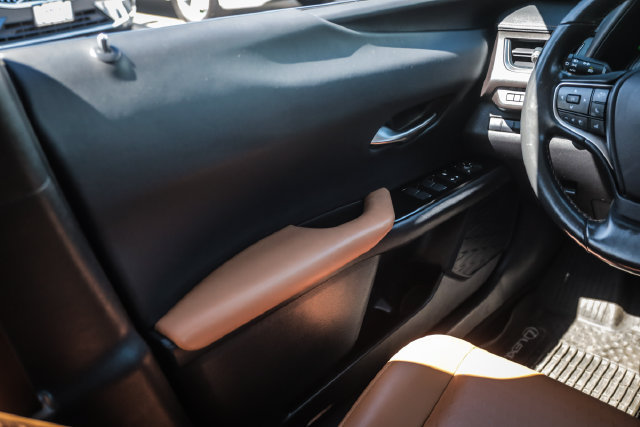Used 2022 Lexus UX 250h w/ Accessory Package (Z1) AWD/4WD image 57